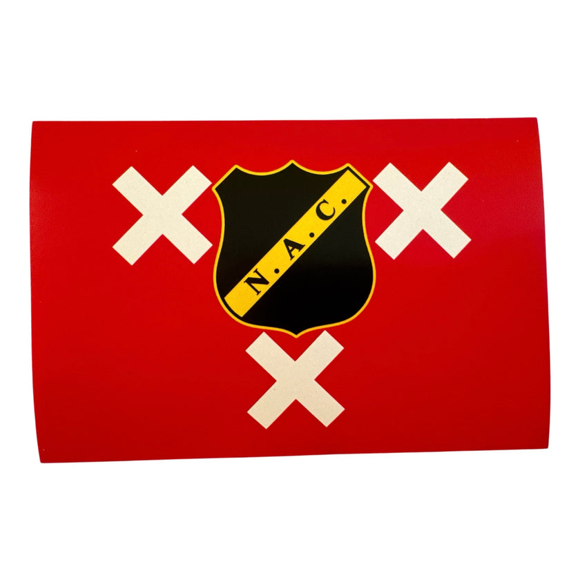 Breda NAC vlag sticker groot, rood met drie witte Andreaskruisen en het NAC-logo