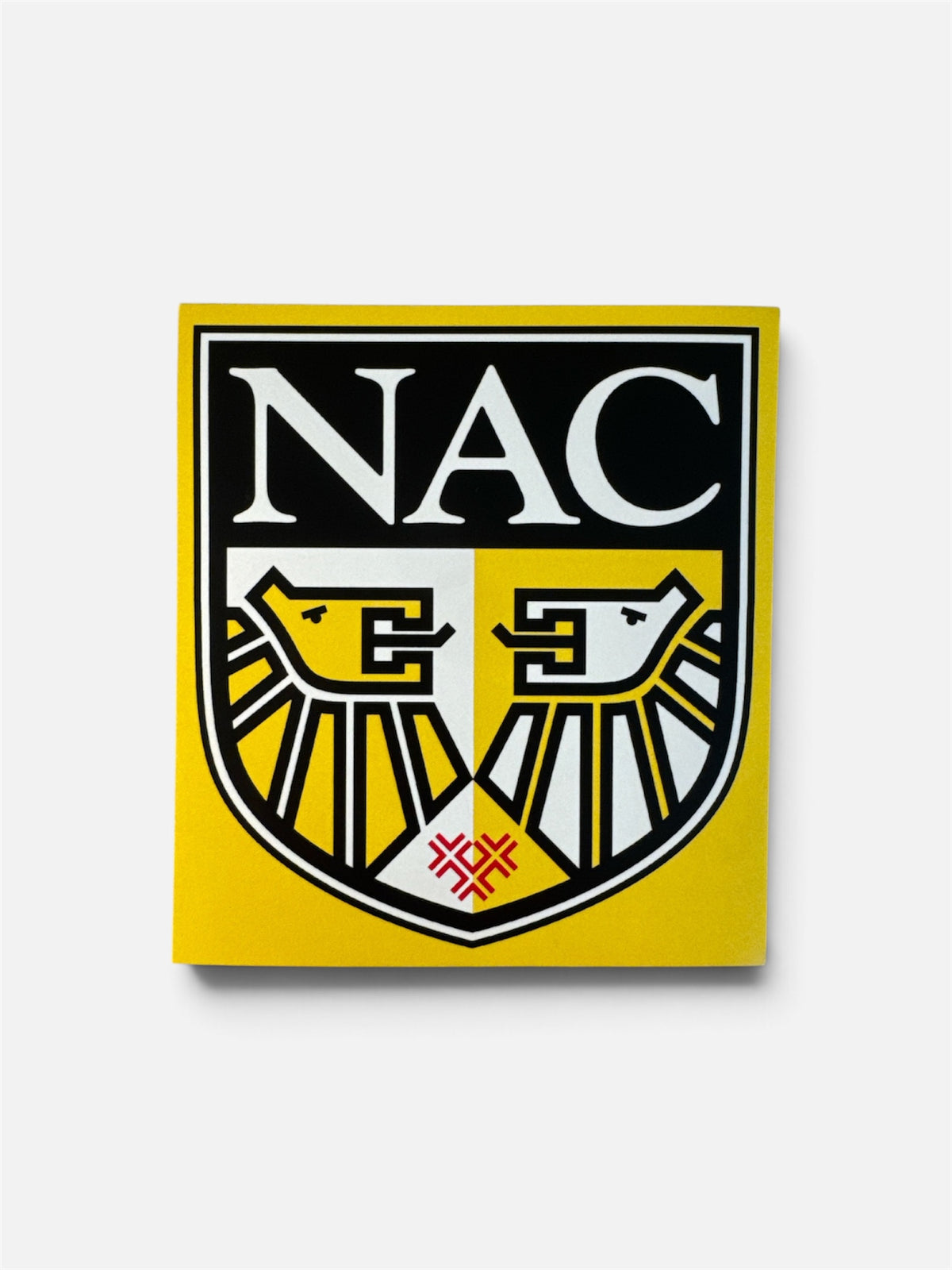 NAC Breda sticker met het oude clublogo uit 1996 tot 2012, geel met zwart-wit schild